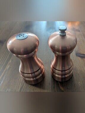Olde Thompson Copper Tone Pepper Mill & Salt Shaker Set. 4" x 2'